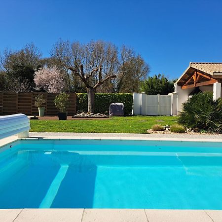 Chambre D Hote La Riviere 45M2 Jardin Et Piscine Aigrefeuille-dʼAunis المظهر الخارجي الصورة