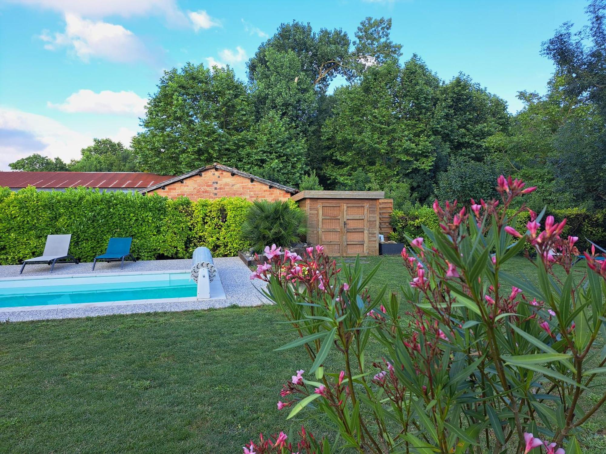 Chambre D Hote La Riviere 45M2 Jardin Et Piscine Aigrefeuille-dʼAunis المظهر الخارجي الصورة