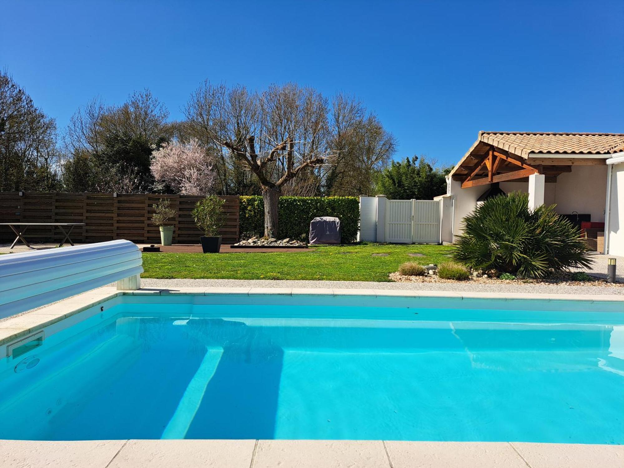 Chambre D Hote La Riviere 45M2 Jardin Et Piscine Aigrefeuille-dʼAunis المظهر الخارجي الصورة